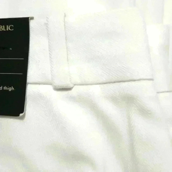 Banana Republic Curve Avery Herringbone Straight Pant - Picture 11 of 15